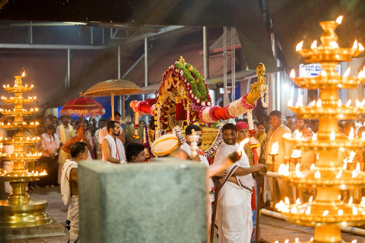 ಧರ್ಮಸ್ಥಳದಲ್ಲಿ ಲಕ್ಷದೀಪೋತ್ಸವದ ಸಂದರ್ಭ ಶನಿವಾರ ರಾತ್ರಿ ಹೊಸಕಟ್ಟೆ ಉತ್ಸವ ನಡೆಯಿತು.