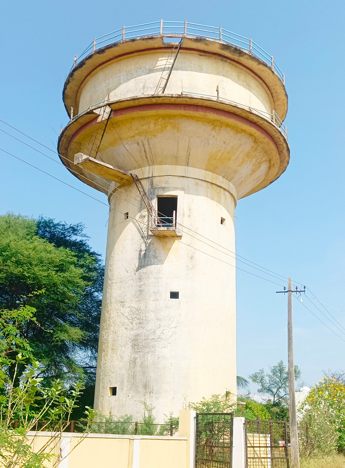 ನರೇಗಲ್: | ಅನಧಿಕೃತ ನಳಗಳ ಹಾವಳಿ: ಆದಾಯಕ್ಕೂ ಕೊಕ್ಕೆ