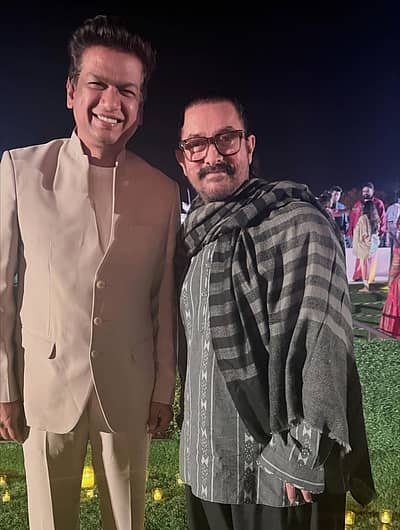 ವಿಜಯ್ ಪ್ರಕಾಶ್ ಅವರು ತಮ್ಮ ಮಧುರ ಕಂಠದ ಮೂಲಕ ಪ್ರೇಕ್ಷಕರ ಗಮನ ಸೆಳೆದಿದ್ದಾರೆ. 