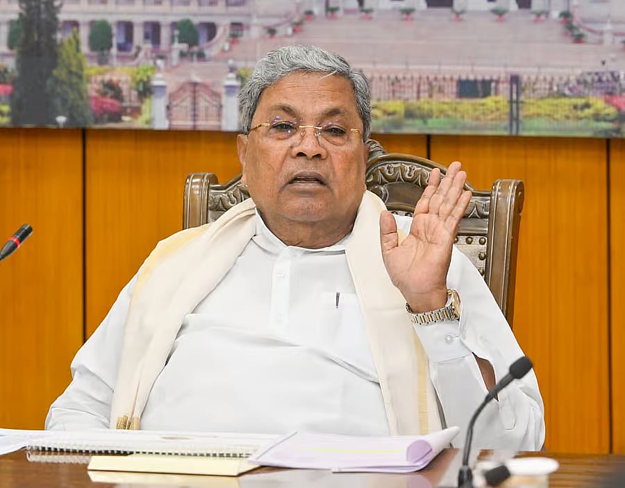 ಮುಖ್ಯಮಂತ್ರಿ ಸಿದ್ದರಾಮಯ್ಯ ದೆಹಲಿಗೆ: ಸಚಿವ ಆಕಾಂಕ್ಷಿಗಳಿಂದ ಸಿಎಂಗೆ ಅಹವಾಲು