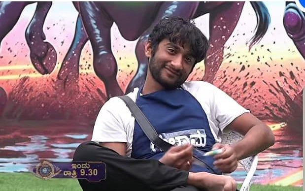 BBK12: ಕಾಲು ಮೇಲೆ ಕಾಲು ಕುಳಿತ ಗಿಲ್ಲಿ: ಕೋಪಗೊಂಡ ಅಶ್ವಿನಿ 