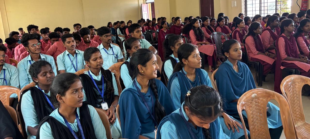 ಕಾರ್ಯಕ್ರಮದಲ್ಲಿ ಪಾಲ್ಗೊಂಡಿದ್ದ ವಿದ್ಯಾರ್ಥಿಗಳು