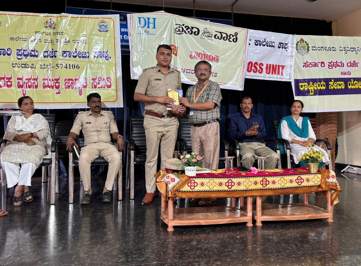 ಸರ್ಕಲ್‌ ಇನ್‌ಸ್ಪೆಕ್ಟರ್‌ ಅಝ್ಮತ್‌ ಆಲಿ ಅವರನ್ನು ಗೌರವಿಸಲಾಯಿತು