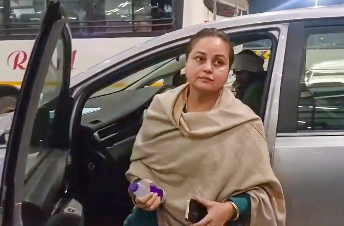 ಆರೋಪಿಸಿದವರು ಅಗತ್ಯವಿರುವವರಿಗೆ ಕಿಡ್ನಿ ದಾನ ಮಾಡಲಿ: ಲಾಲೂ ಪುತ್ರಿ ಸವಾಲು