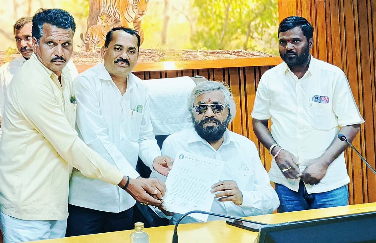 ವಾಲ್ಮೀಕಿ ಸಮುದಾಯ ಭವನಕ್ಕೆ ₹2 ಕೋಟಿ: ಸಚಿವ ಈಶ್ವರ ಬಿ. ಖಂಡ್ರೆ ಆಶ್ವಾಸನೆ 

