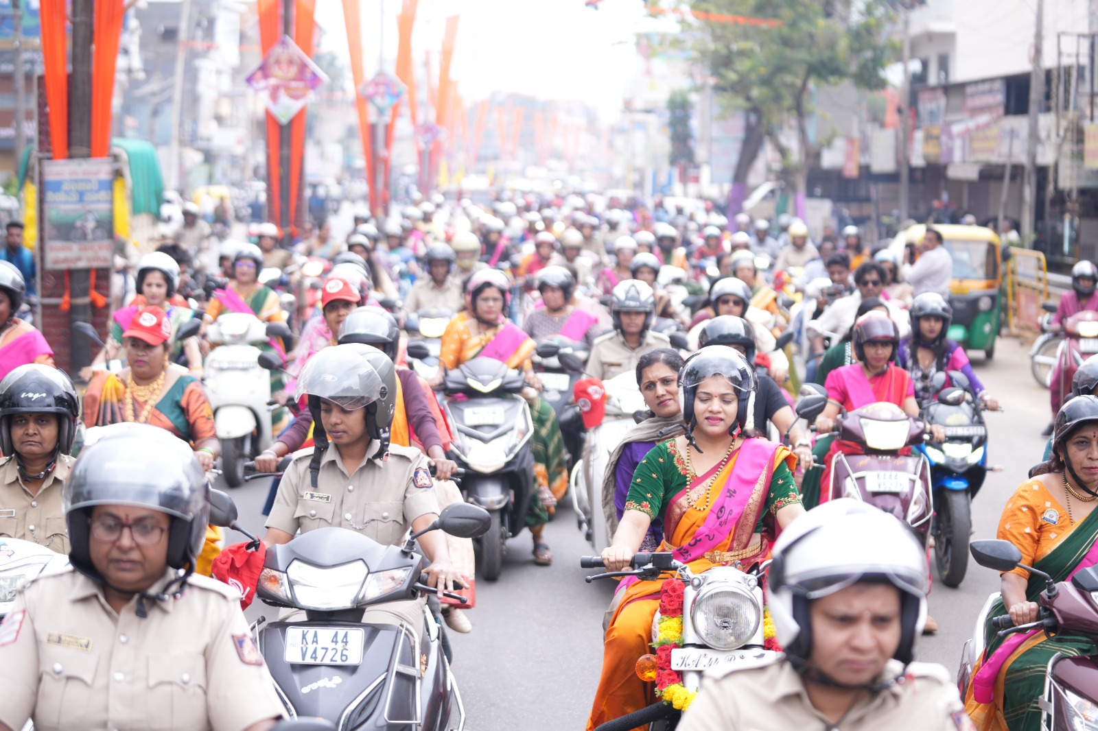 ಕಲ್ಪೋತ್ಸವದಲ್ಲಿ ಮಹಿಳೆಯರ ಬೈಕ್ ರ‍್ಯಾಲಿ