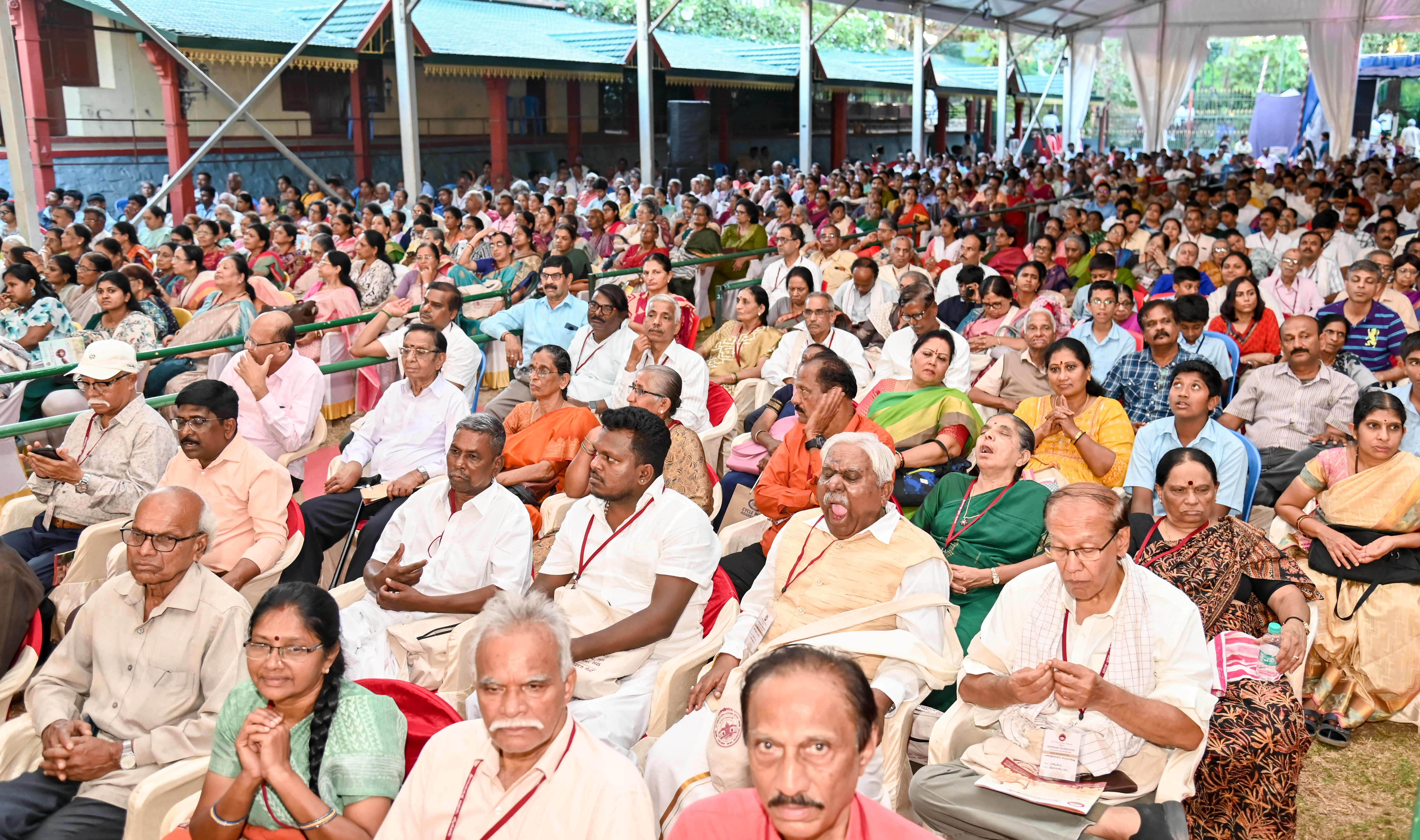 ಪಾಲ್ಗೊಂಡಿದ್ದ ಭಕ್ತರು 