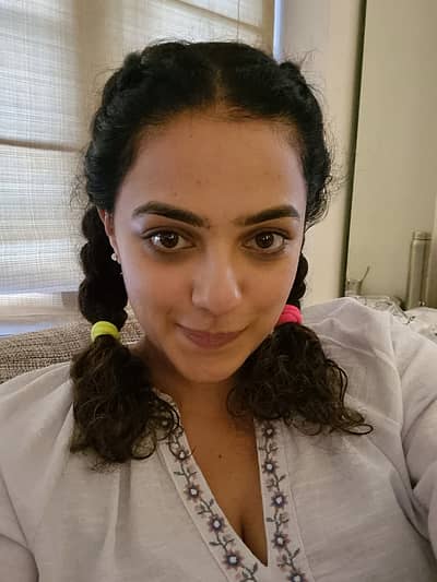 ಬಹುಭಾಷಾ ನಟಿ ನಿತ್ಯಾ ಮೆನನ್ ಸಾಮಾಜಿಕ ಮಾಧ್ಯಮದಲ್ಲಿ ತಾಯ್ತನದ ಫೋಟೋಗಳನ್ನು ಹಂಚಿಕೊಂಡಿದ್ದಾರೆ.  