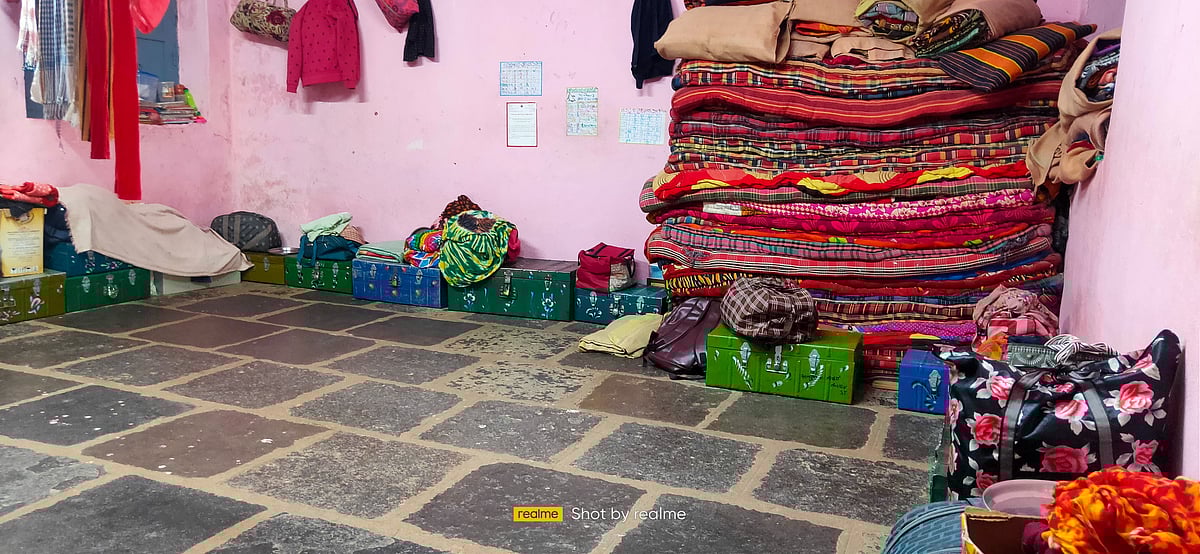 ಹುನಗುಂದ: ನೂರು ಬಾಲಕಿಯರಿಗೆ 3 ಶೌಚಾಲಯ! ಗೋಳು ಕೇಳೋರಿಲ್ಲ