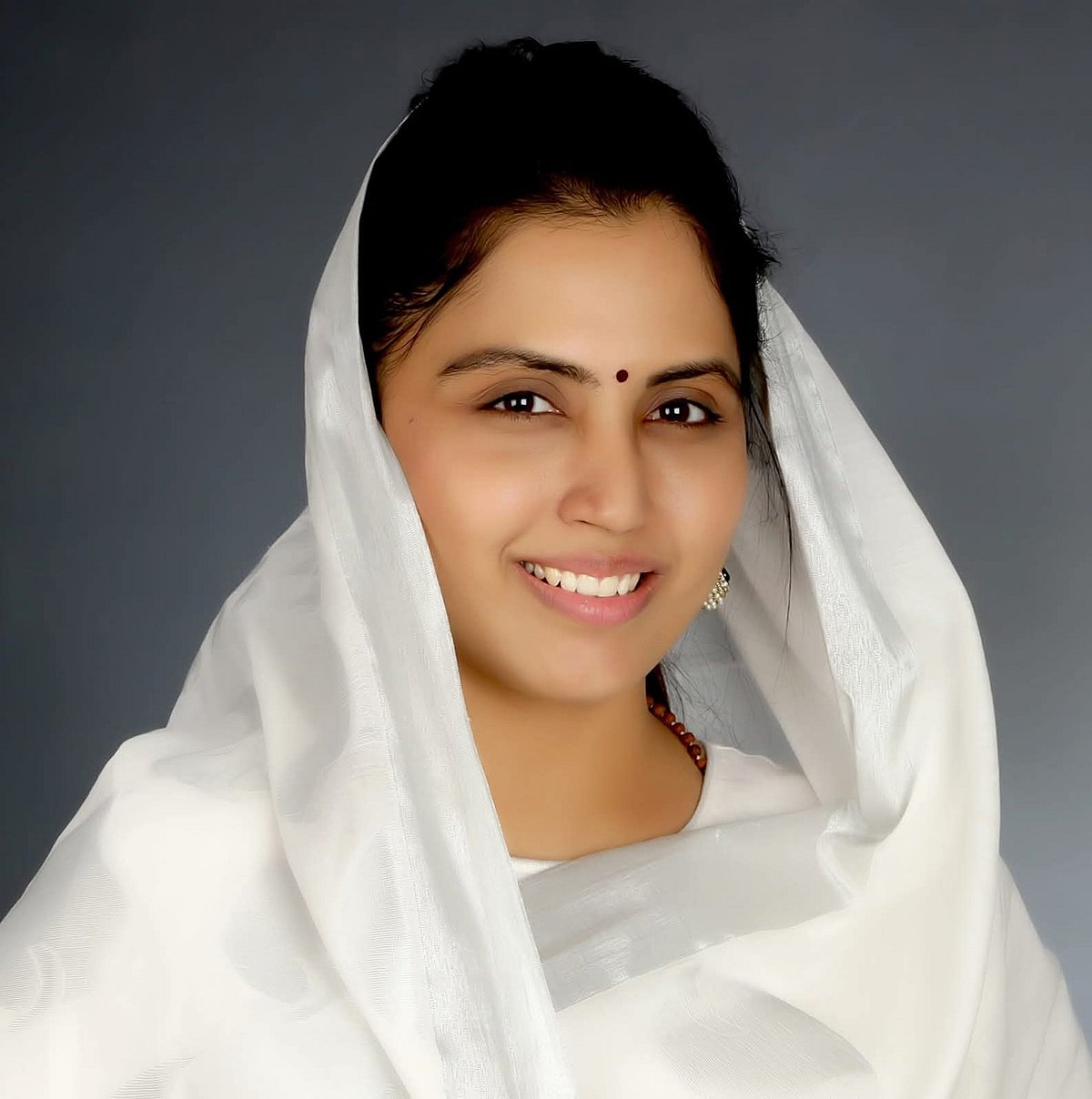 ಅಸ್ಗರ್ ಕೊಲೆ ಯತ್ನ ಆರೋಪಿಗೆ ನೆರವು: ಕಾಂಗ್ರೆಸ್ ನಾಯಕಿ ಸವಿತಾ ನಾಯ್ಕ ಬಂಧನ