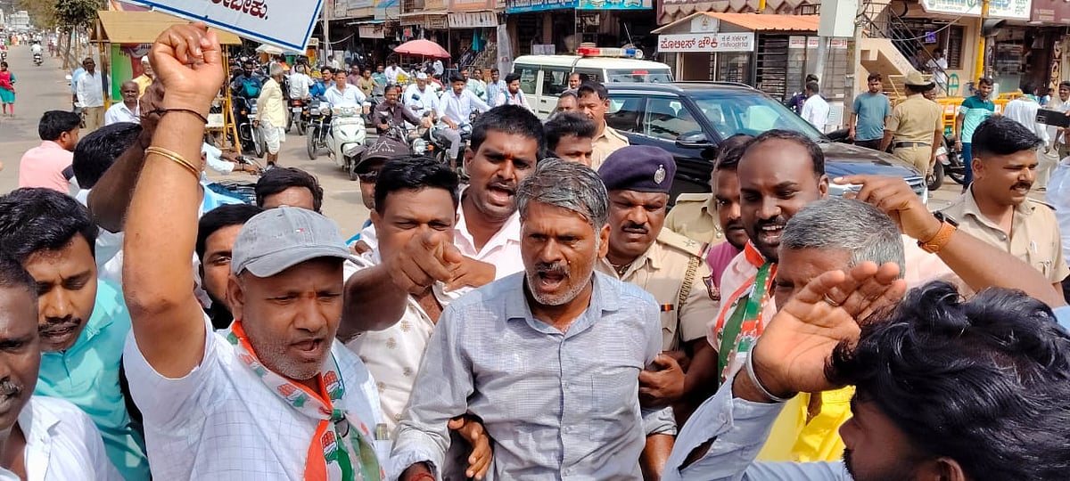 ಜಿ.ಎಸ್.ಪಾಟೀಲಗೆ ಸಚಿವ ಸ್ಥಾನ ನೀಡಲು ಆಗ್ರಹ: ಡೀಸೆಲ್‌ ಸುರಿದುಕೊಂಡ ಕಾರ್ಯಕರ್ತರು