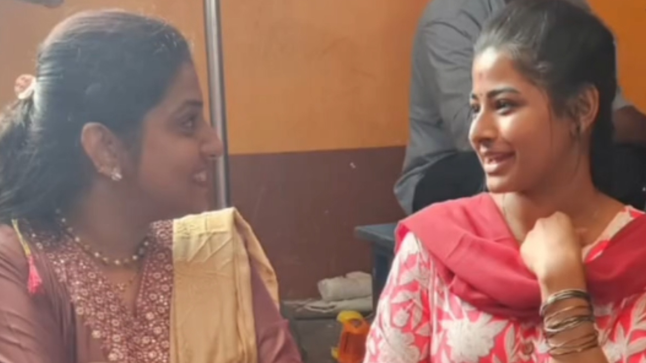  ಪೋಸ್ಟ್ ಜೊತೆಗೆ ‘ಸಿಟಿ ಲೈಟ್ಸ್ ಚಿತ್ರೀಕರಣದ ಸಮಯದಲ್ಲಿ ವಿಜಿ ಅಣ್ಣ ಹಾಗೂ ವಿನಯ್ ರಾಜಕುಮಾರ್ ಅವರ ಜೊತೆ ಕಳೆದ ಕ್ಷಣ’ ಎಂದು ಸುಧೀರ್ ಬಾಲರಾಜ್ ಬರೆದುಕೊಂಡಿದ್ದಾರೆ.