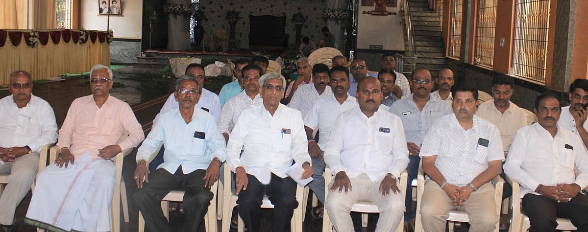 ದೊಡ್ಡಬಳ್ಳಾಪುರ| ಸ್ಥಳೀಯ ನೇಕಾರರಿಗೆ ಸೂರತ್ ಸೀರೆ ಉರುಳು: ಹೋರಾಟದ ಎಚ್ಚರಿಕೆ