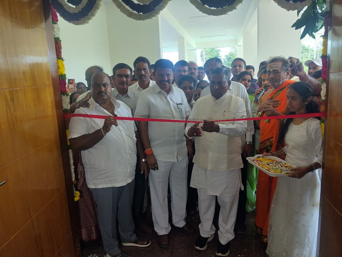 ನಿಮ್ಮ ಮಕ್ಕಳಂತೆ ಕಾಳಜಿ ಇರಲಿ: ಹಾಸ್ಟೆಲ್‌ ವಾರ್ಡನ್‌ಗಳಿಗೆ ಸಚಿವ ಮುನಿಯಪ್ಪ ಸಲಹೆ