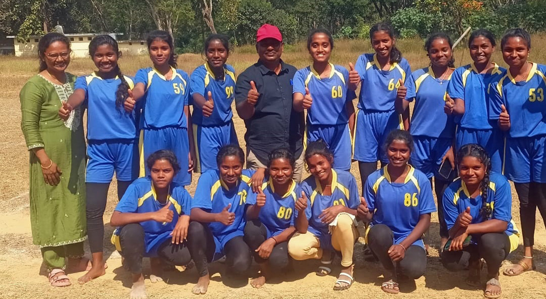 ಗೋಣಿಕೊಪ್ಪಲು ಬಳಿಯ ಶ್ರೀಮಂಗಲ ಪಿಯು ಕಾಲೇಜಿನ ಬಾಲಕಿಯರು ಜಿಲ್ಲಾ ಮಟ್ಟದ ಕೊಕ್ಕೊ ಪಂದ್ಯದಲ್ಲಿ ಜಯಗಳಿಸಿ ರಾಜ್ಯ ಮಟ್ಟಕ್ಕೆ ಆಯ್ಕೆಯಾಗಿದ್ದಾರೆ.