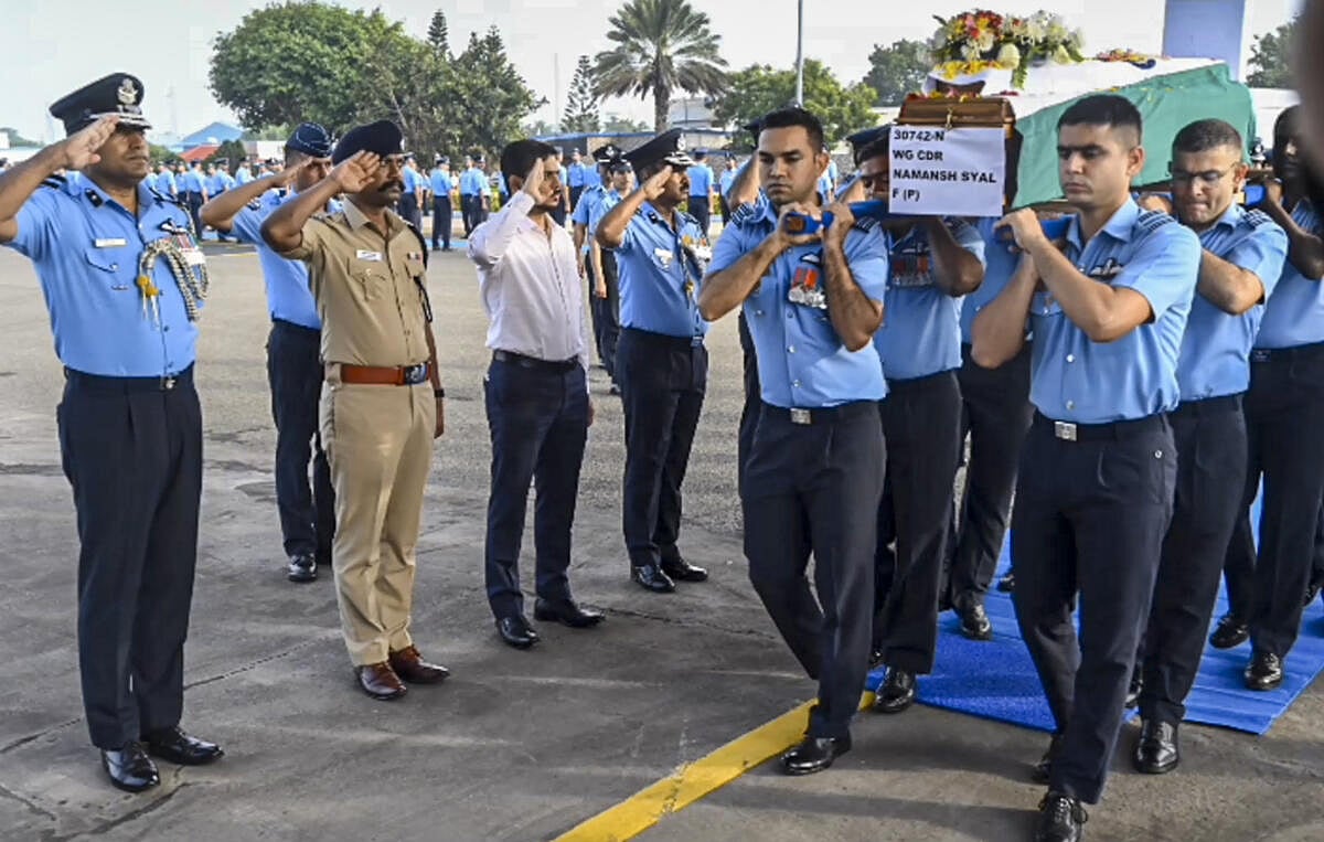 Tejas Crash: ಸ್ವದೇಶಕ್ಕೆ ತಲುಪಿದ ಪೈಲಟ್ ನಮಾಂಶ್‌ ಪಾರ್ಥೀವ ಶರೀರ