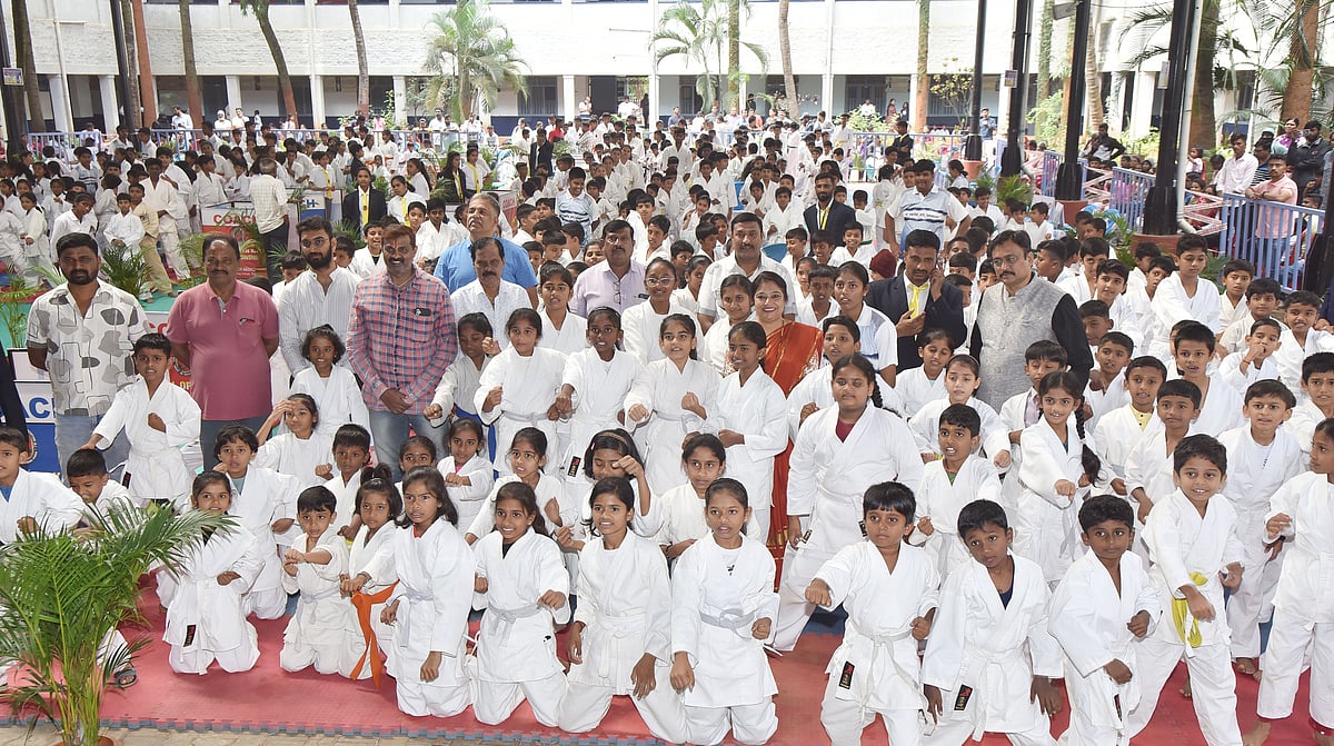 ತುಮಕೂರು | ಕರಾಟೆ: ಗಮನ ಸೆಳೆದ ಮಕ್ಕಳು