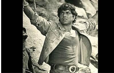 ಅಮಿತಾಭ್‌ ಬಚ್ಚನ್‌ ಜತೆ ‘ಚುಪ್ಕೆ ಚುಪ್ಕೆ‘, ‘ಶೋಲೆ’ಯಲ್ಲಿ ತೆರೆ ಹಂಚಿಕೊಂಡಿದ್ದರು.