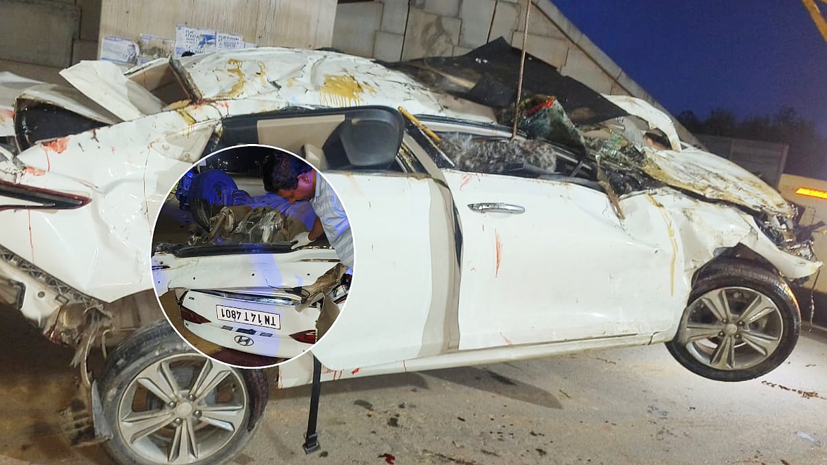 ಕೋಲಾರ| ಮೇಲ್ಸೇತುವೆಯಿಂದ ಬಿದ್ದ ಕಾರು: ಅಯ್ಯಪ್ಪ ಮಾಲಾಧಾರಿ ಸೇರಿ ನಾಲ್ವರು ಸಾವು