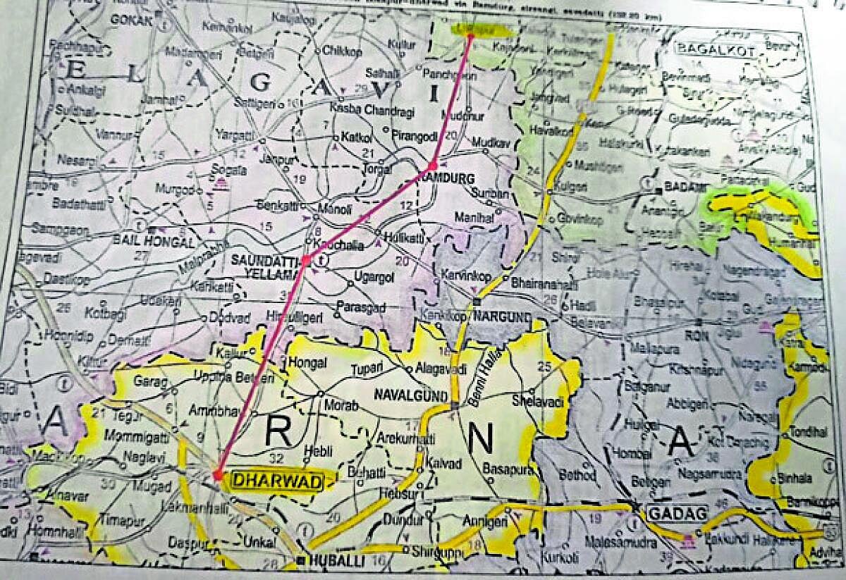 ರಾಮದುರ್ಗ | ರೈಲು ವಿಚಾರದಲ್ಲಿ ರೀಲು ಬಿಡಬೇಡಿ: ರಾಜ್ಯ ರೈಲ್ವೆ ಹೋರಾಟ ಸಮಿತಿ 
