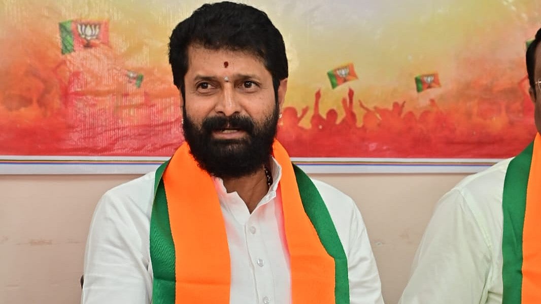 ದಾವಣಗೆರೆ: ಮೆಕ್ಕೆಜೋಳ, ಭತ್ತ ಖರೀದಿ ಕೇಂದ್ರ ತೆರೆಯುವಂತೆ ಸಿ.ಟಿ. ರವಿ ಆಗ್ರಹ