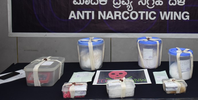 ಆರೋಪಿಯಿಂದ ವಶಪಡಿಸಿಕೊಂಡ ಮಾದಕ ವಸ್ತು.