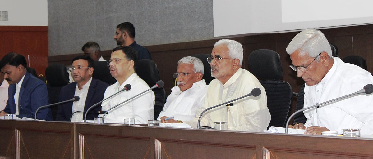 ಬಾಗಲಕೋಟೆ: ಪಡಿತರ ಅಕ್ಕಿ ಅಕ್ರಮ ದಂಧೆ ಕಡಿವಾಣಕ್ಕೆ ಸೂಚನೆ