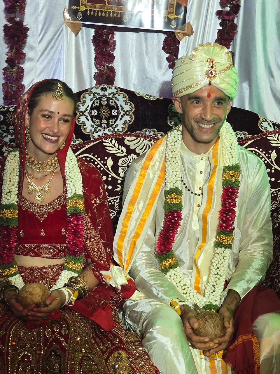 ಗೋಕರ್ಣ: ಭಾರತೀಯ ಸಂಪ್ರದಾಯದಂತೆ ವಿವಾಹವಾದ ನಾರ್ವೆ ಜೋಡಿ