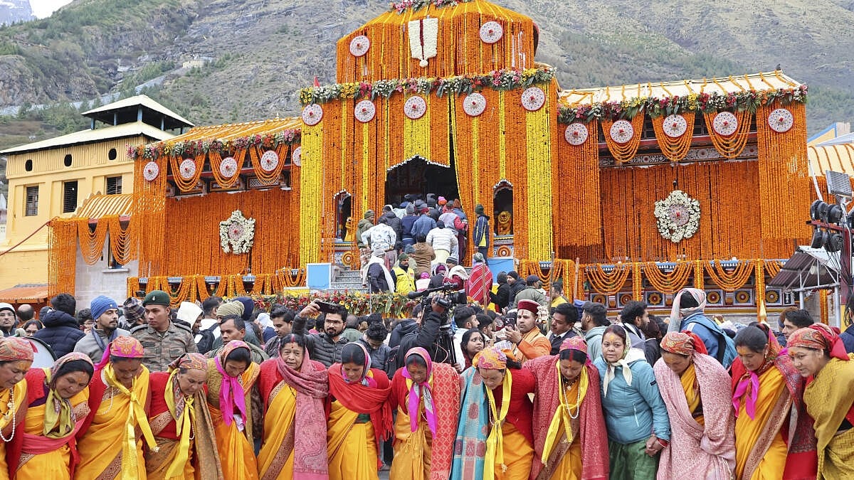 ಬಾಗಿಲು ಮುಚ್ಚಿದ ಬದರಿನಾಥ ದೇಗುಲ: ಚಾರ್‌ಧಾಮ್‌ ಯಾತ್ರೆ ಮುಕ್ತಾಯ