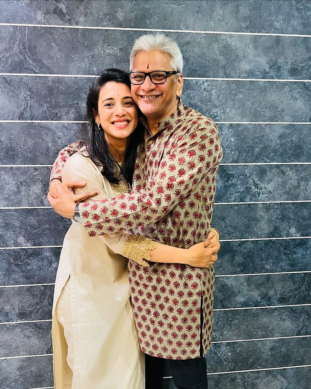 ಸ್ಮೃತಿ  ಮಂದಾನ ತಂದೆ ಆಸ್ಪತ್ರೆಯಿಂದ ಡಿಸ್ಚಾರ್ಜ್: ಮರು ನಿಗದಿಯಾಗುತ್ತಾ ವಿವಾಹ?