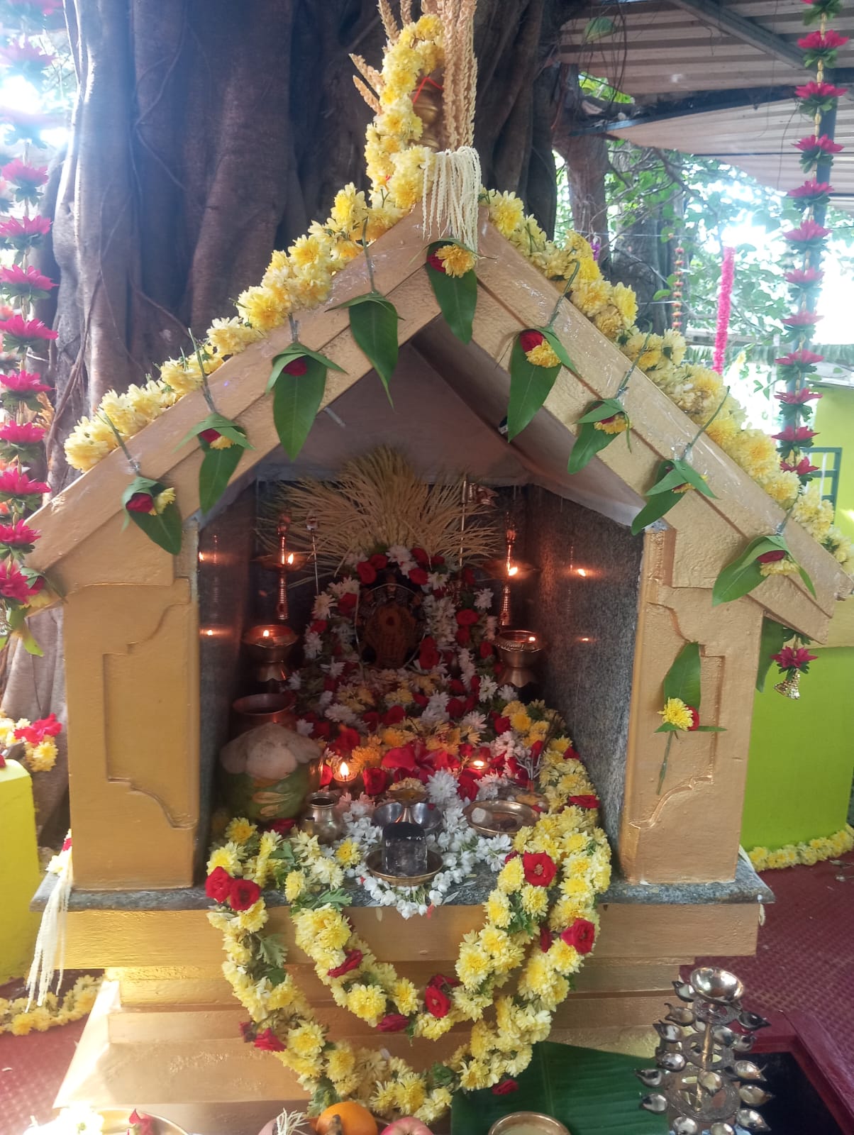 ಸುಂಟಿಕೊಪ್ಪ ಮಾದುರಮ್ಮ ಬಡಾವಣೆಯ ನಾಗದೇವರ ದೇವಾಲಯದಲ್ಲಿ 32ನೇ ಸುಬ್ರಮಣ್ಯ ಷಷ್ಠಿ ಪೂಜೋತ್ಸವ ನಡೆಯಿತು