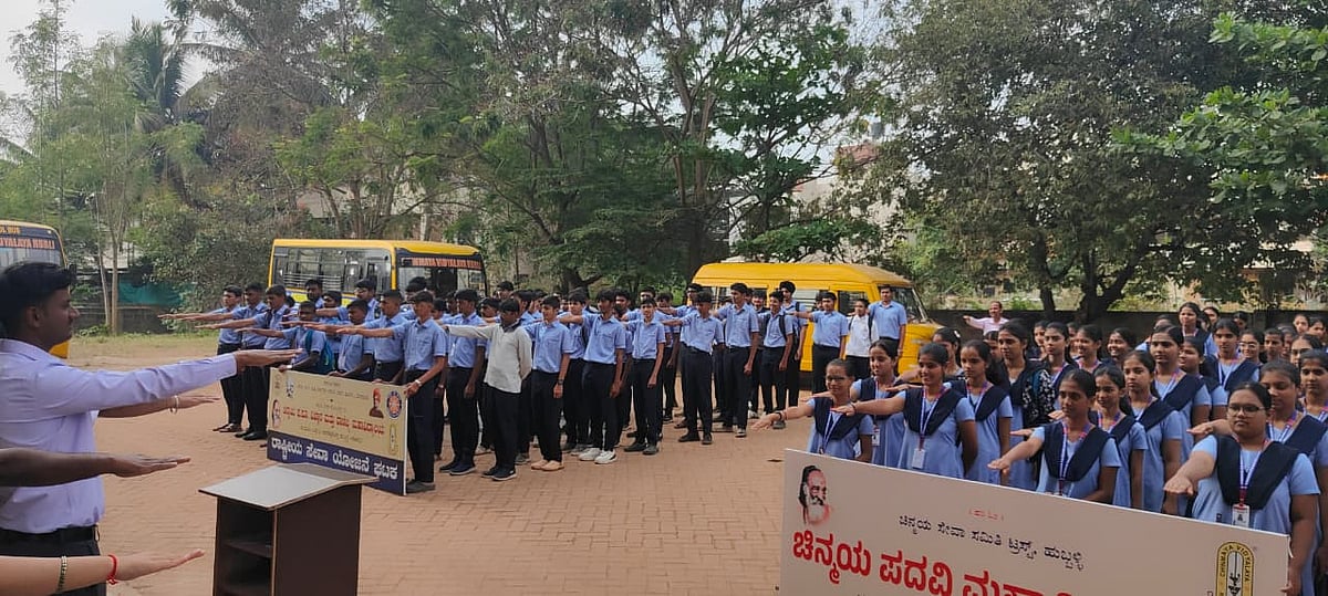 ಹುಬ್ಬಳ್ಳಿ | ಅಂಬೇಡ್ಕರ್‌ಗೆ ಗೌರವ ಸಮರ್ಪಣೆ