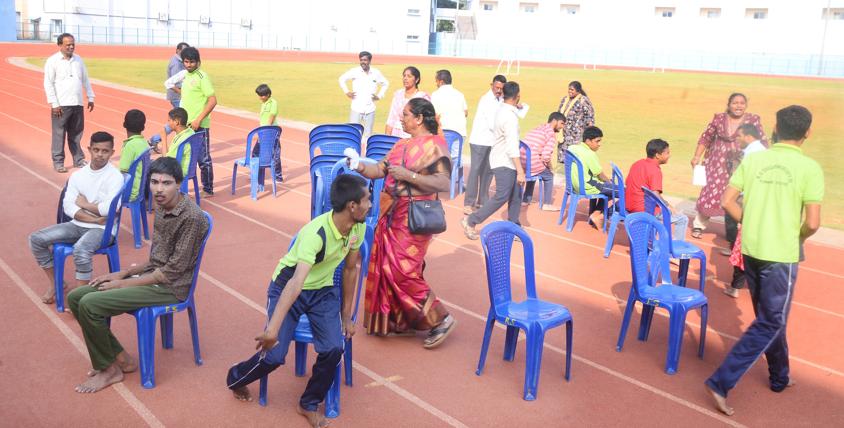 ಮ್ಯೂಸಿಕಲ್‌ ಚೇರ್‌ ಸ್ಪರ್ಧೆಯಲ್ಲಿ ಭಾಗವಹಿಸಿದ್ದ ಮಕ್ಕಳು