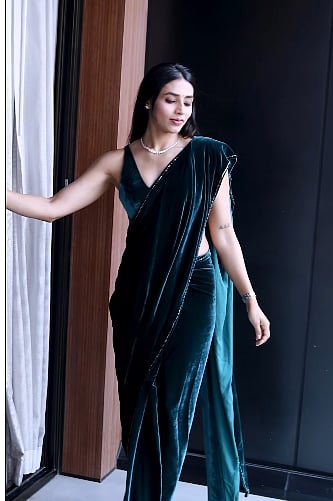 VISUAL STORY |ಸಿಂಗಾರ ಸಿರಿಯಂತೆ ಕಂಗೊಳಿಸಿದ ‘ಕಾಂತಾರ’ ಬೆಡಗಿ ಸಪ್ತಮಿ ಗೌಡ