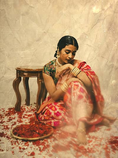 ಸಪ್ತ ಸಾಗರದಾಚೆ ಎಲ್ಲೋ–2 ಚಿತ್ರದಲ್ಲಿ ನಟಿಸಿ ಪ್ರೇಕ್ಷಕರ ಗಮನ ಸೆಳೆದಿದ್ದಾರೆ.