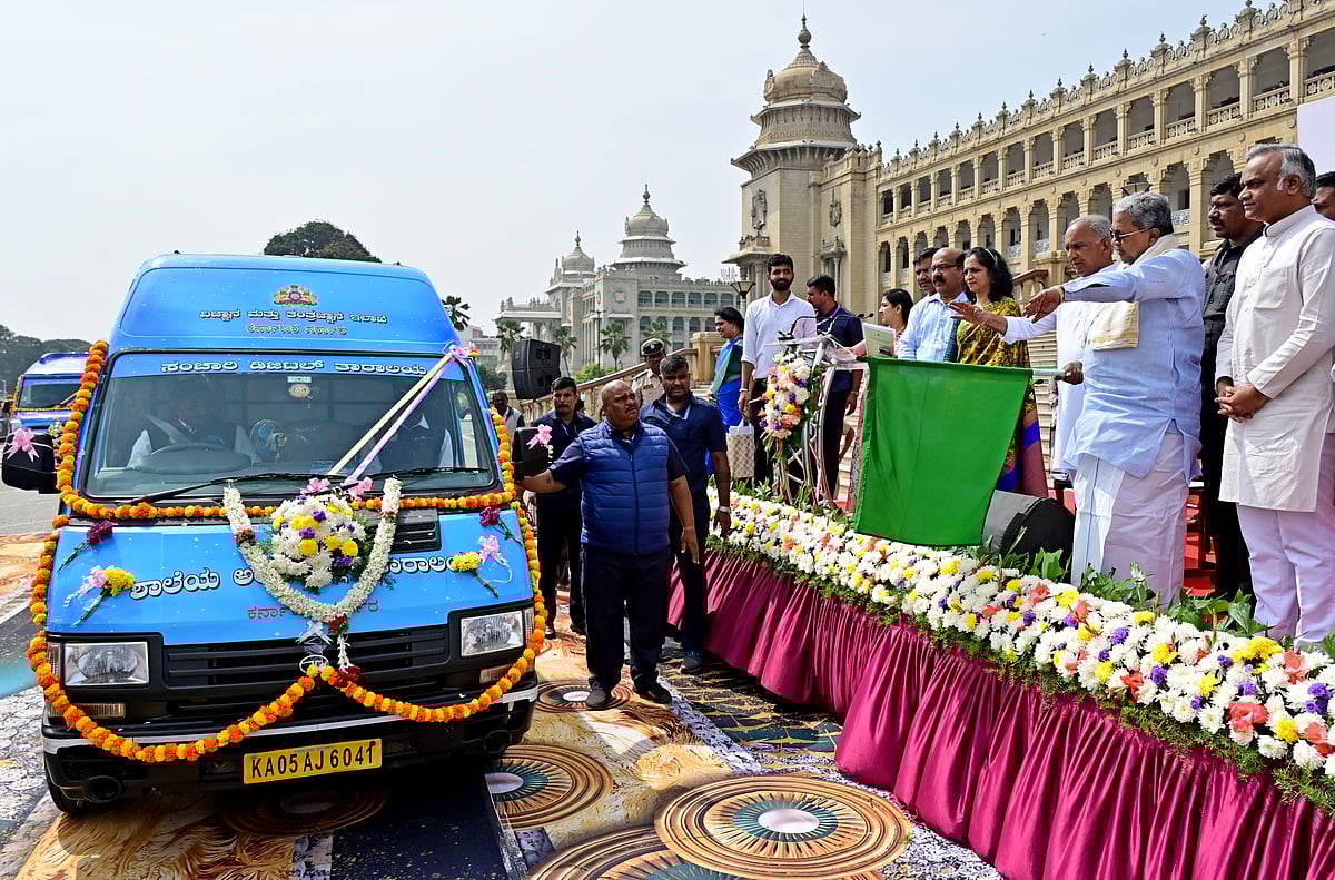 ಶಾಲೆಯ ಅಂಗಳಕ್ಕೆ ಸಂಚಾರಿ ತಾರಾಲಯ: ಮುಖ್ಯಮಂತ್ರಿ ಸಿದ್ದರಾಮಯ್ಯ