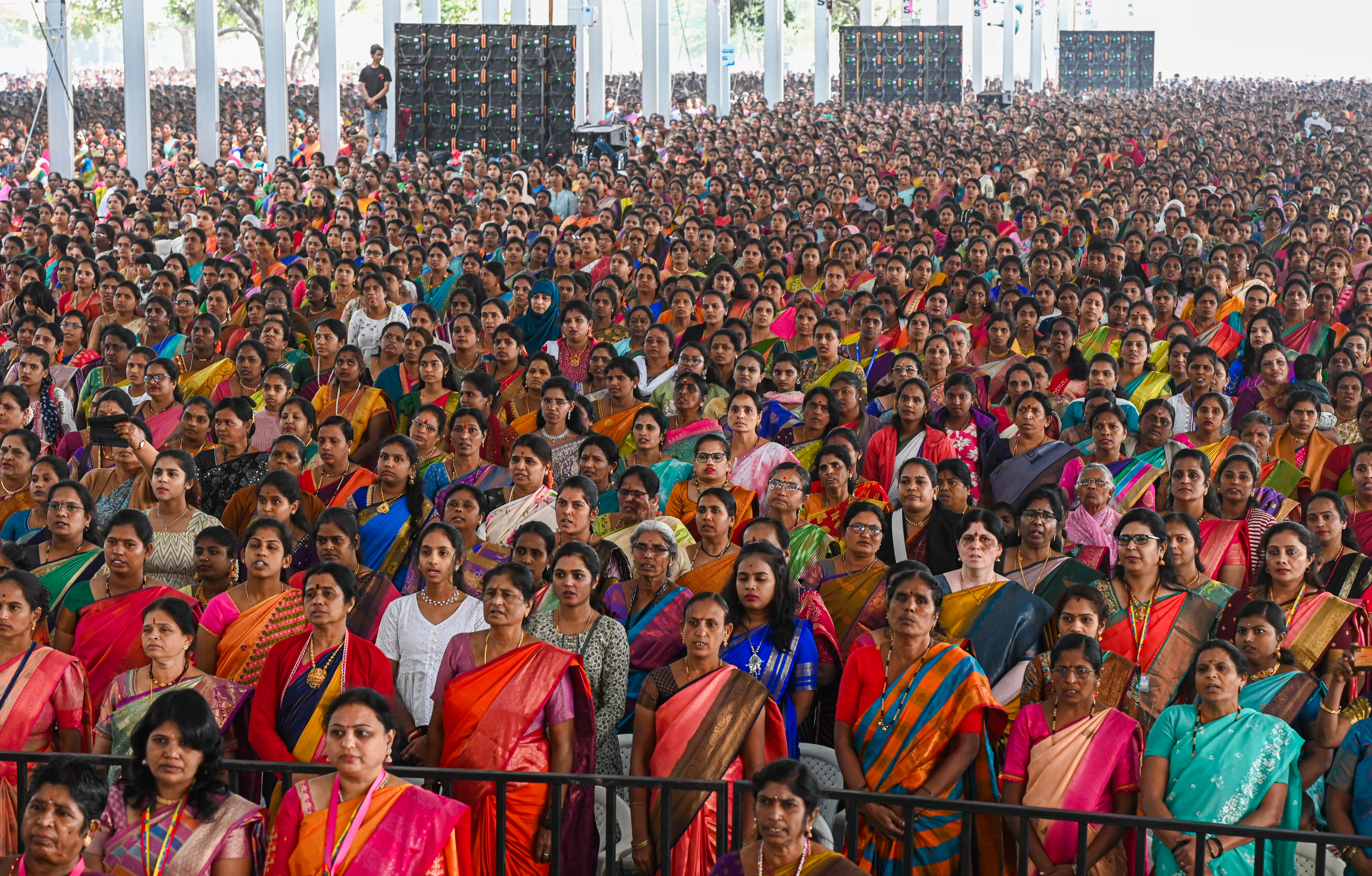 ಐಸಿಡಿಎಸ್‌ ಸುವರ್ಣ ಮಹೋತ್ಸವ ಸಮಾರಂಭದಲ್ಲಿ ಮಹಿಳೆಯರು ಪಾಲ್ಗೊಂಡಿದ್ದರು   