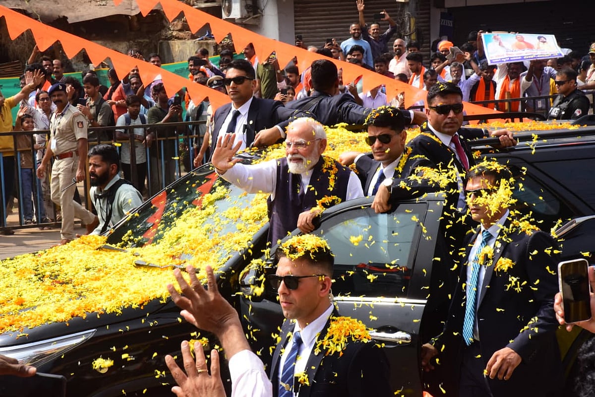 Photos | ಉಡುಪಿಗೆ ಆಗಮಿಸಿದ ಪ್ರಧಾನಿ ಮೋದಿ:  ರೋಡ್‌ ಶೋ ಚಿತ್ರಗಳು ಇಲ್ಲಿವೆ
