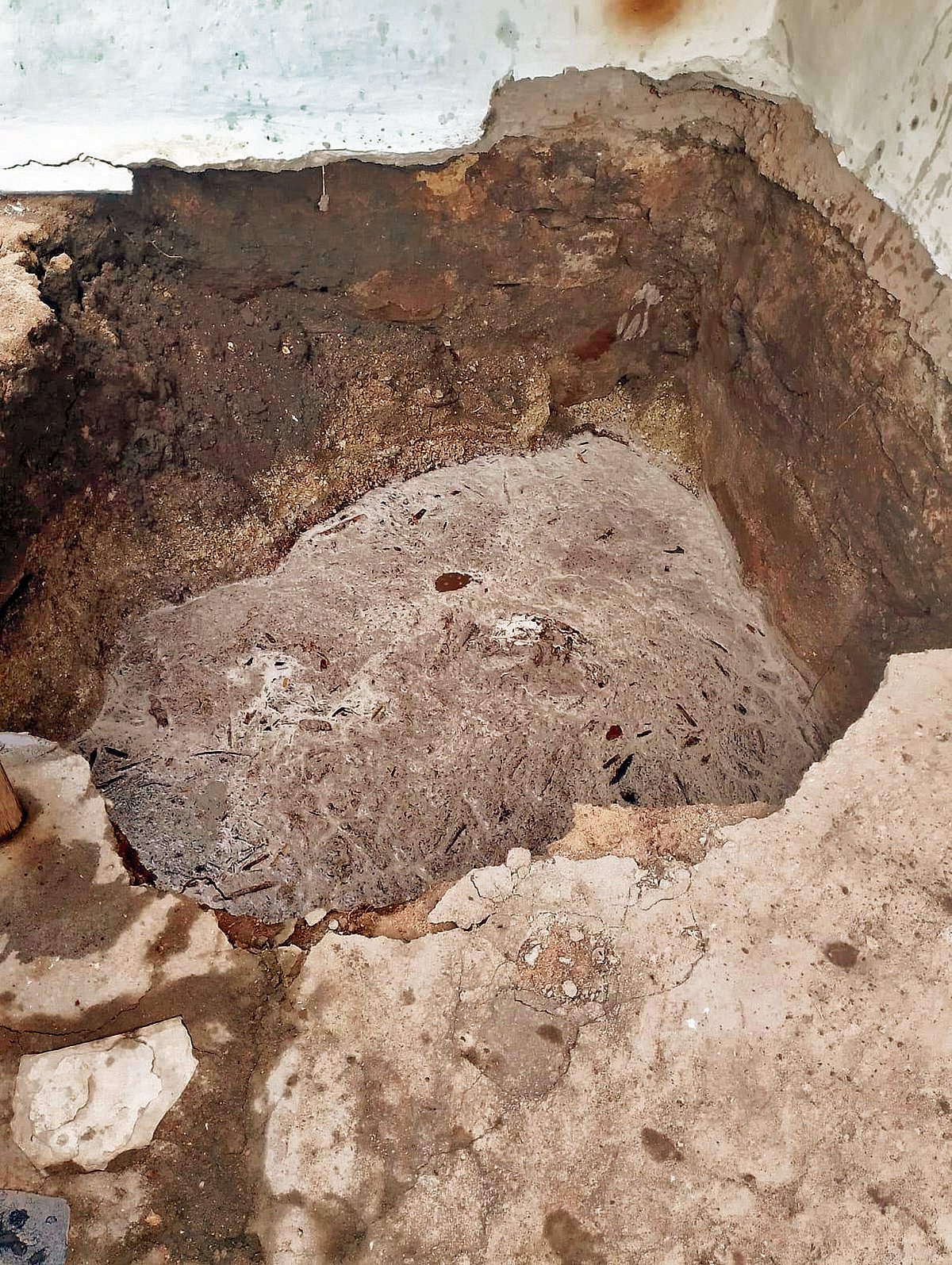 ಸಿಂಧನೂರು | ಯದ್ದಲದೊಡ್ಡಿ ಗ್ರಾಮದಲ್ಲಿ ನೆಲ ಕುಸಿತ: ಆತಂಕ