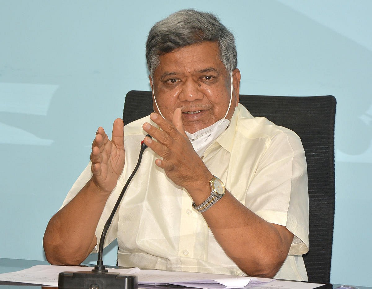 ರಾಜ್ಯ ಸರ್ಕಾರದ ಅನುದಾನ ವಿಳಂಬದಿಂದ ಕೇಂದ್ರದ ಯೋಜನೆಗಳಿಗೆ ತೊಡಕು: ಜಗದೀಶ ಶೆಟ್ಟರ್