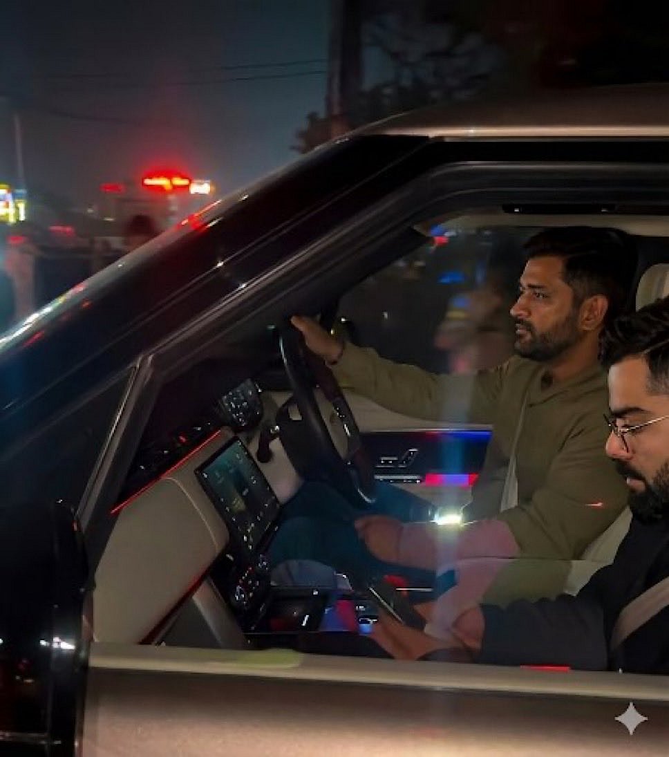 Video: ಸ್ವತಃ ಕಾರು ಚಲಾಯಿಸಿಕೊಂಡು ಕೊಹ್ಲಿಗೆ ಡ್ರಾಪ್ ನೀಡಿದ ಎಂ.ಎಸ್. ಧೋನಿ