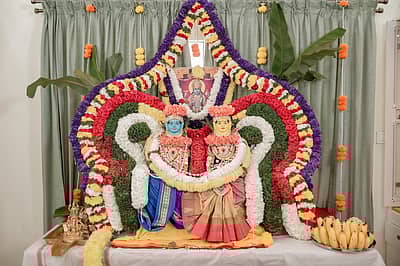 ಚಂದನವನದ ನಟಿ, ಬಿಗ್‌ಬಾಸ್‌ ಮಾಜಿ ಸ್ಪರ್ಧಿ ಕೃಷಿ ತಾಪಂಡ ಅವರು ತಮ್ಮ ನಿವಾಸದಲ್ಲಿ ಸತ್ಯನಾರಾಯಣ ಪೂಜೆಯನ್ನು ನೆರವೇರಿಸಿದ್ದಾರೆ.