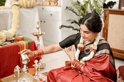 ಪೋಸ್ಟ್ ಜೊತೆಗೆ ‘ಓಂ ನಮಃ ಸತ್ಯನಾರಾಯಣಾಯ ನಮಃ’ ಎಂದು ಬರೆದುಕೊಂಡಿದ್ದಾರೆ.