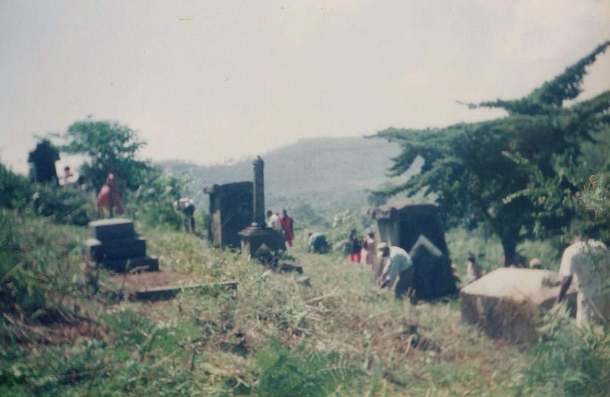 ಮಡಿಕೇರಿ: ಅಳಿದು ಹೋದವರ ಗೋರಿಗಳೂ ಅಳಿವಿನತ್ತ
