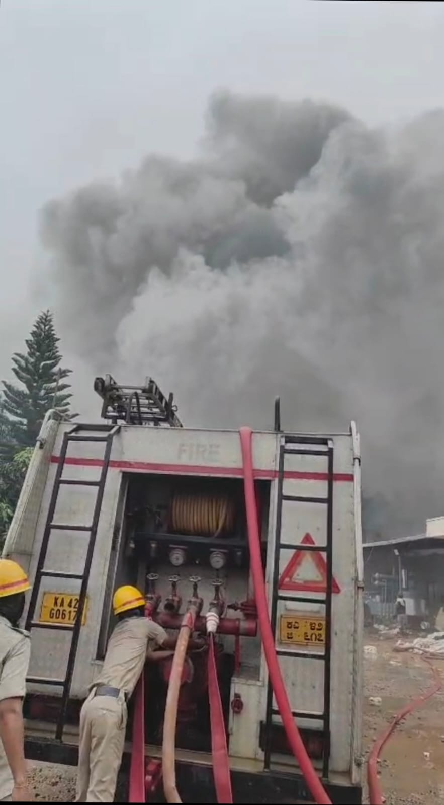 ವಿದ್ಯುತ್ ಶಾರ್ಟ್ ಸರ್ಕಿಟ್‌ನಿಂದ ಕಾಣಿಸಿಕೊಂಡ ಹೊಗೆ 