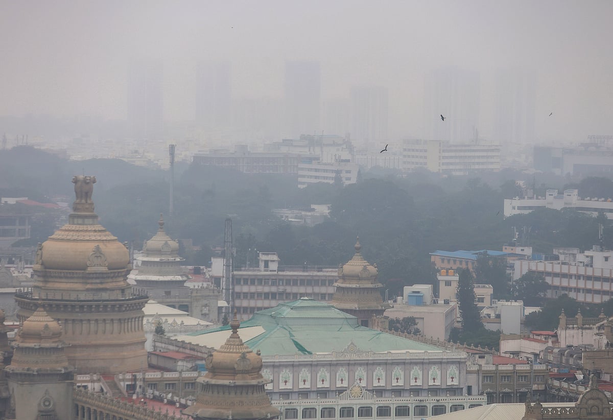 ‘ದಿತ್ವಾ’ ಚಂಡಮಾರುತ: ಬೆಂಗಳೂರು ನಗರದಲ್ಲಿ ಚಳಿ ಹೆಚ್ಚಳ