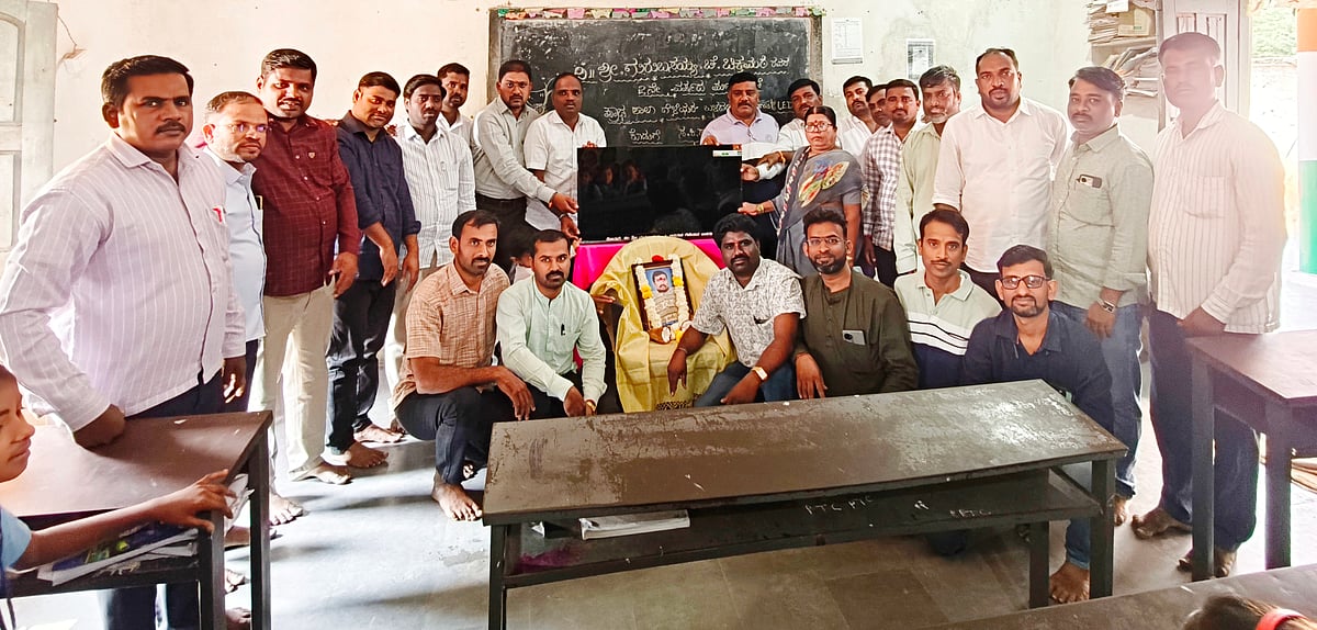 ಕೆಂಭಾವಿ: ಸರ್ಕಾರಿ ಶಾಲೆಗೆ ಎಲ್‍ಇಡಿ ಟಿವಿ ವಿತರಣೆ