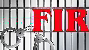 ಬೆಂಗಳೂರು|ಬೀದಿ ನಾಯಿಗೆ ದೊಣ್ಣೆಯಿಂದ ಹಲ್ಲೆ: ಅಪರಿಚಿತ ವ್ಯಕ್ತಿಗಳ ವಿರುದ್ಧ ದೂರು
