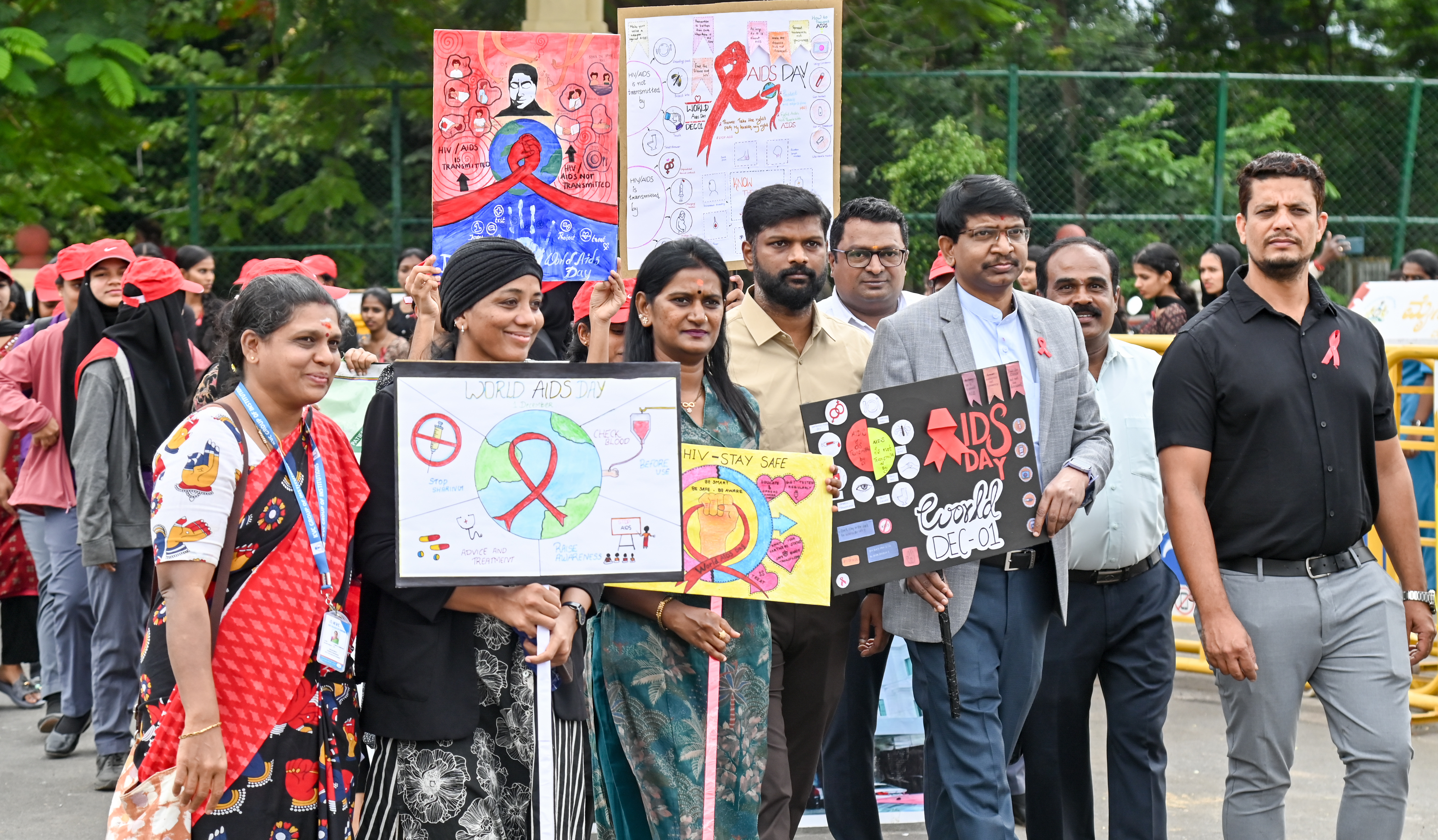 ಕೆ.ವಿ.ಸಿ ಆಸ್ಪತ್ರೆ ಮತ್ತು ನರ್ಸಿಂಗ್‌ ಕಾಲೇಜು ಆಯೋಜಿಸಿದ್ದ ಜಾಗೃತಿ ಜಾಥಾದಲ್ಲಿ ವೈದ್ಯರಾದ ಕಮಲಾಕ್ಷಿ ನಂದೀಶ್ ಕುಮಾರ್ ವಿ.ಎಚ್.ಟಿ. ಸ್ವಾಮಿ ದೀಪಕ್ ಹಾಗೂ ವಿದ್ಯಾರ್ಥಿಗಳು ಪಾಲ್ಗೊಂಡಿದ್ದರು ಪ್ರಜಾವಾಣಿ ಚಿತ್ರ