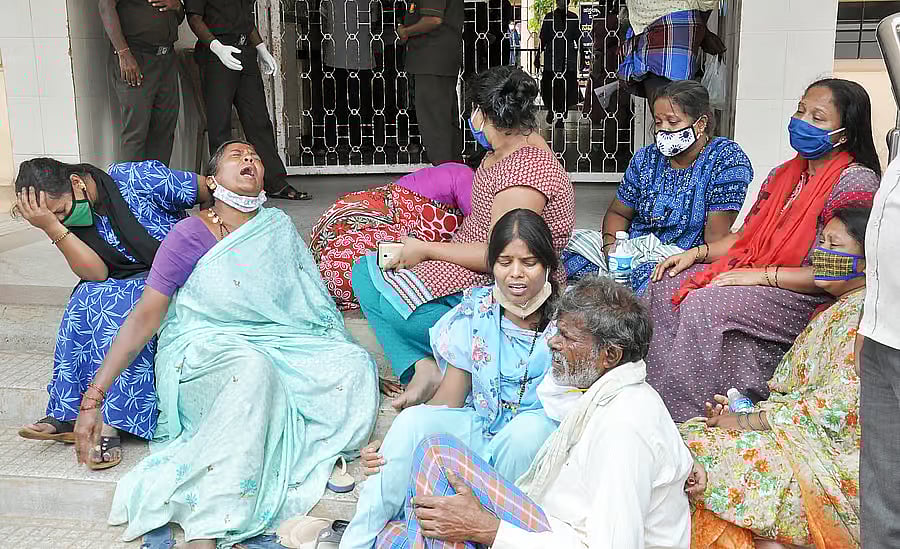 ಚಾಮರಾಜನಗರ ಆಮ್ಲಜನಕ ದುರಂತ: ಕುನ್ಹ ಆಯೋಗದಿಂದ ವರದಿ ಸಲ್ಲಿಕೆ